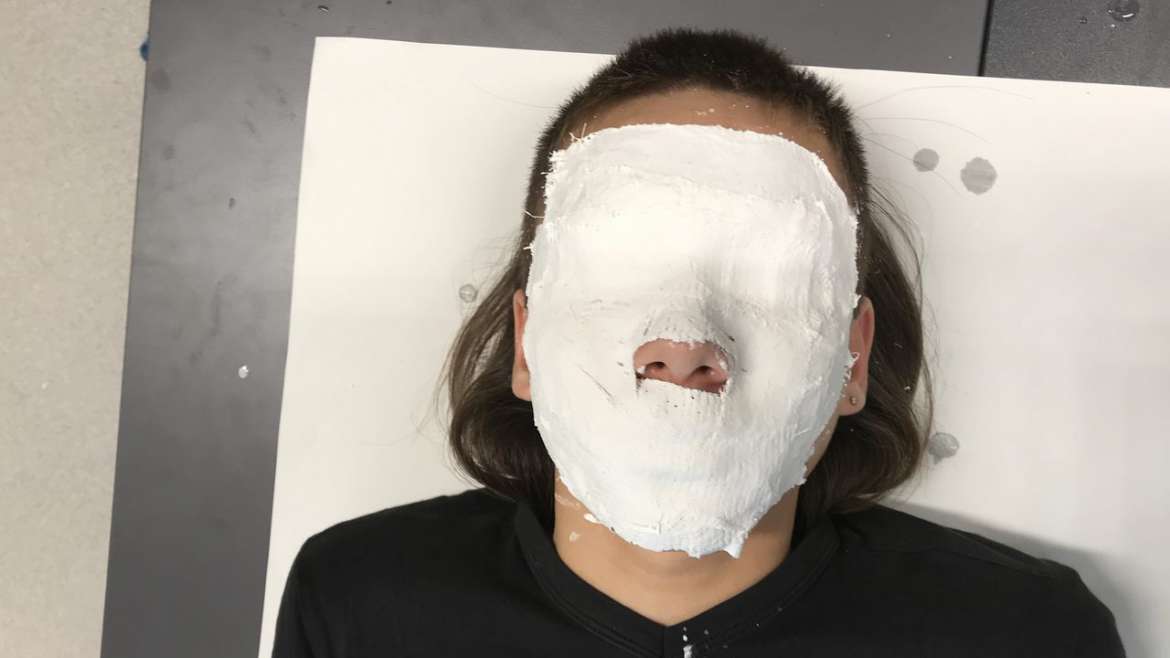 Ik wanneer mijn masker gemaakt word van gips.